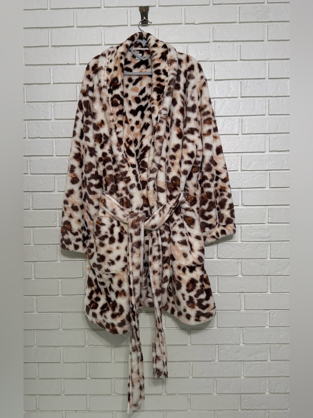 Aerie Leopard Print Plush Robe Women’s XXL Faux Fur Belted Pockets